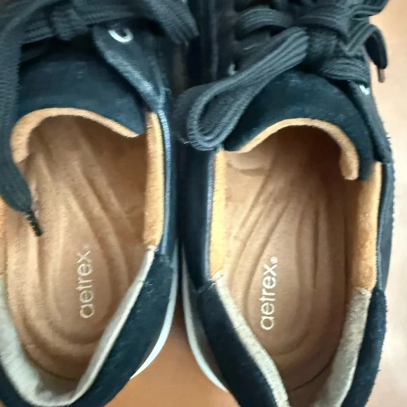 Aetrex Black Leather Lace-Up Sneakers - Picture 2 of 5